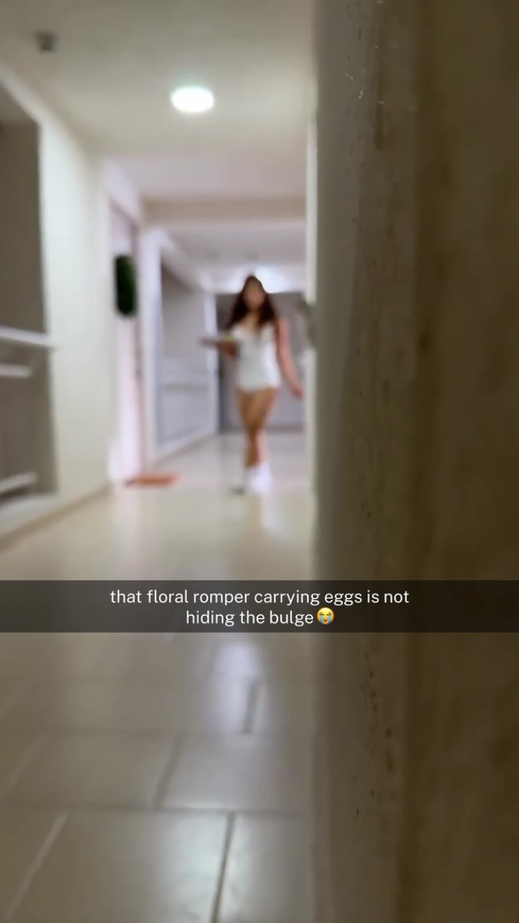 That floral romper wasn't hiding much
🙈
