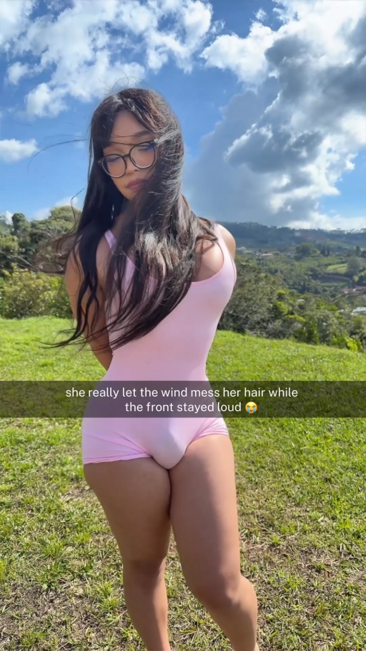That's one confident outfit